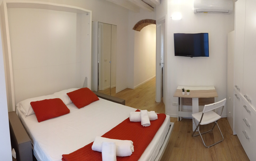 Cosy and modern molocale apartment Milan