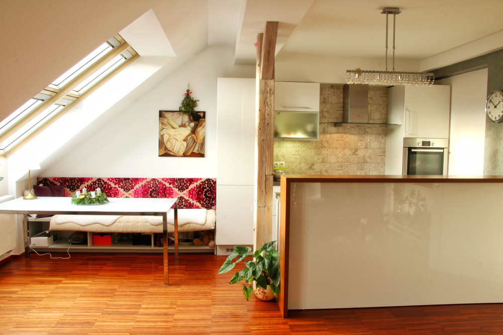 QUIET 3-BEDROOM DUPLEX APARTMENT WITH BALCONY preview