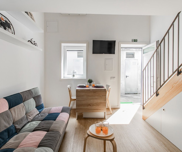 Charming Mezzanine house in Central Porto