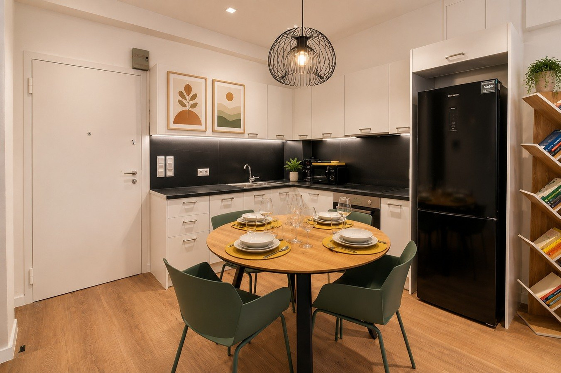 Kitchen with dining table