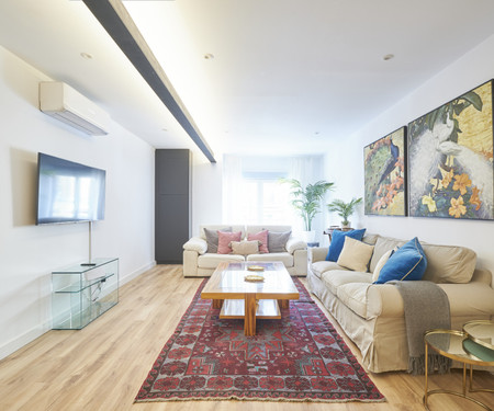 Cascorro square, spacious comfortable apartment