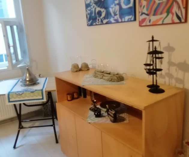Newly-renovated apartment 2