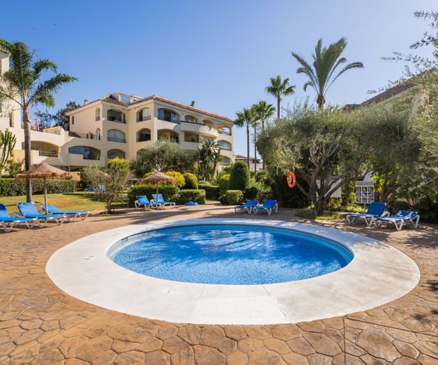 Apartamento Residencial en Marbella con Piscina
