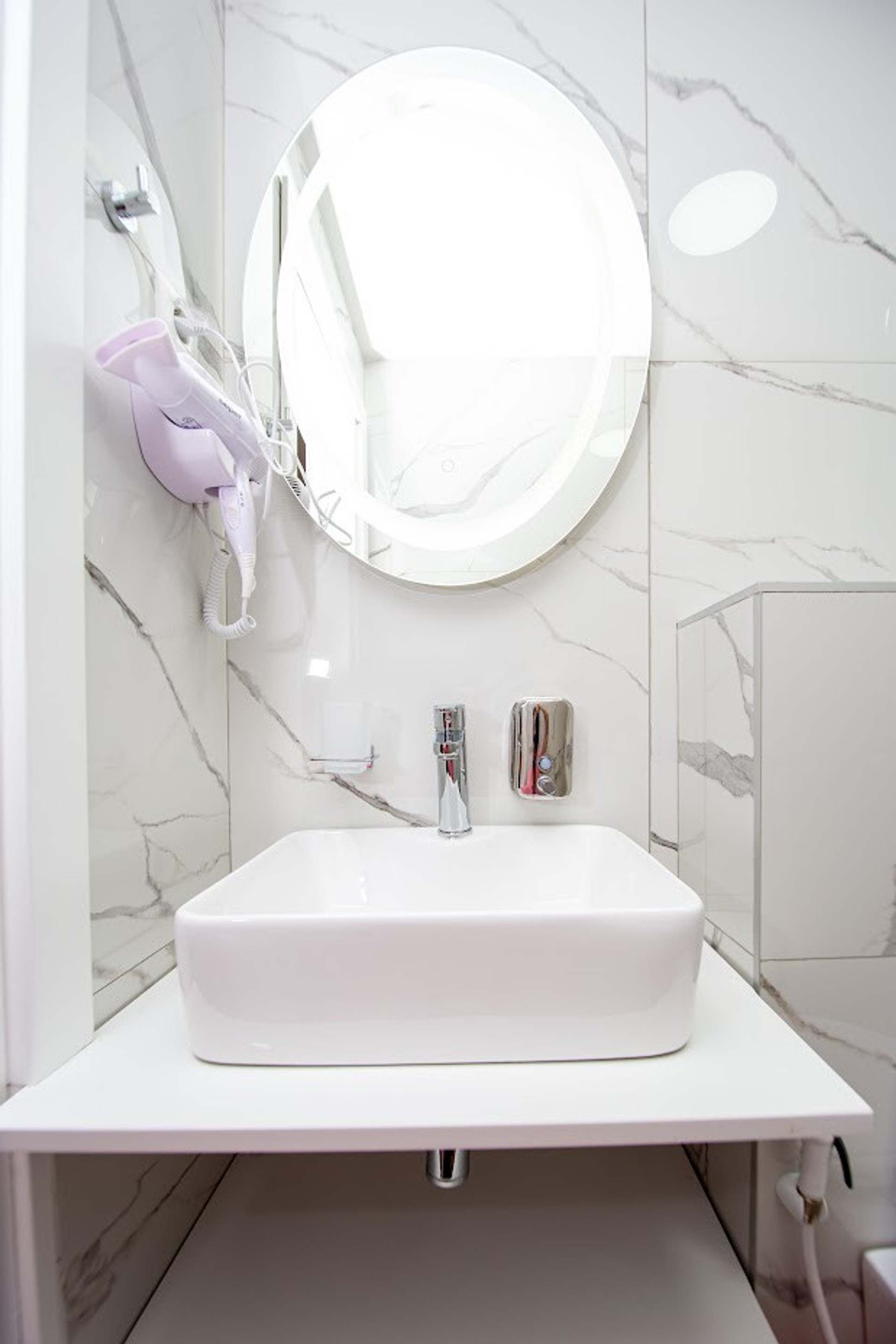 Full bathroom