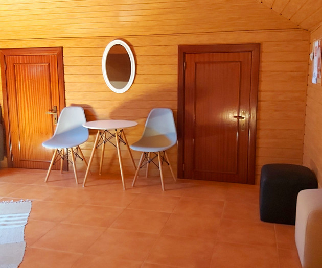 Country Room.