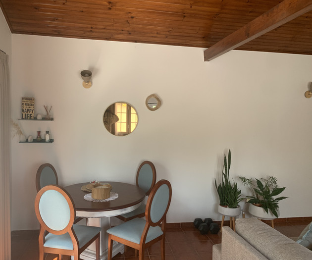 Furnished 1-Bedroom Retreat Near Óbidos | All-Incl