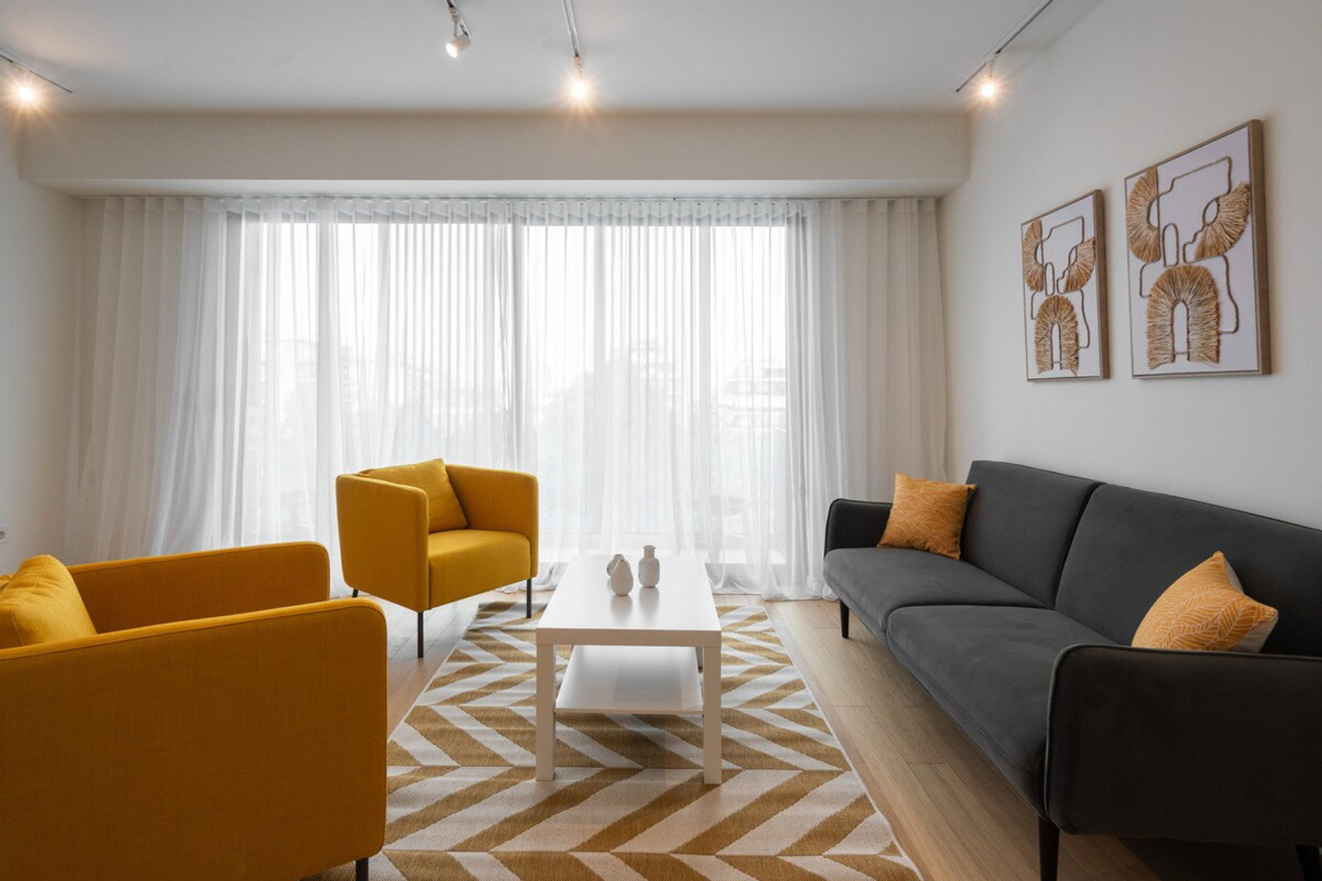 Living room image 2