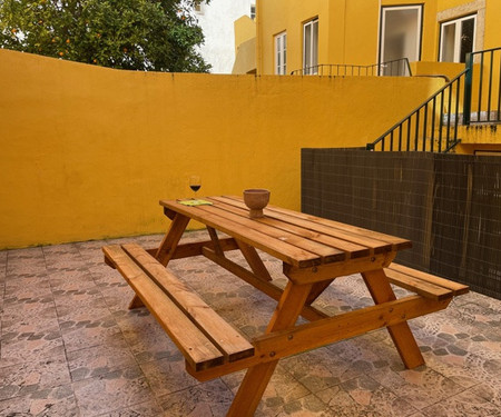 Fantastic 3-bedroom apartment & terrace in Alfama