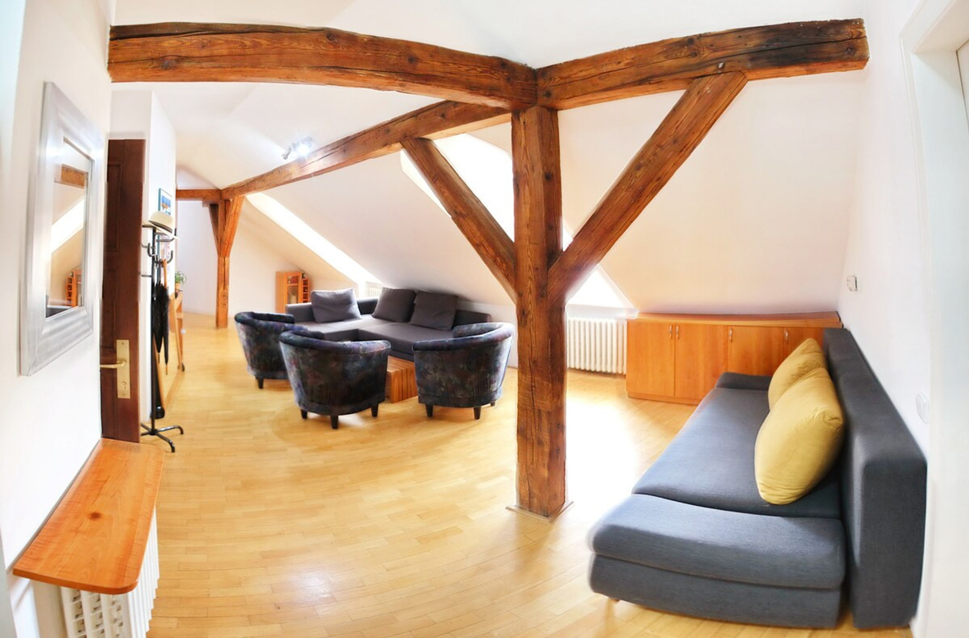 studio / living-room (fish-eye view)