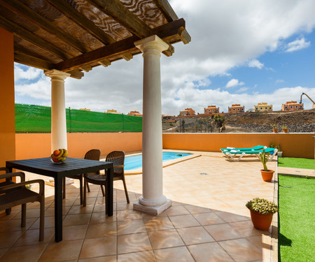 Preciosa villa con piscina privada