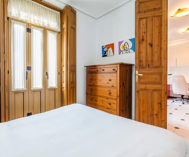 PERFECT FOR NOMADS! 2 BEDROOM RUZAFA. MONTHLY RENT