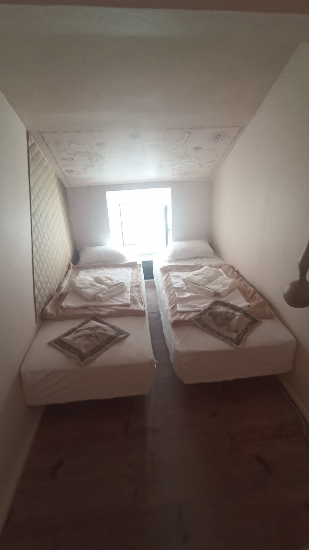 Smallest house Nazare 30m to beach preview