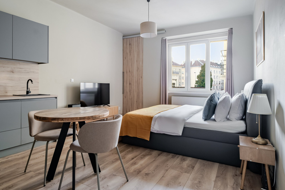 Blueground | Vršovice, by tram & cafés, ID84 preview
