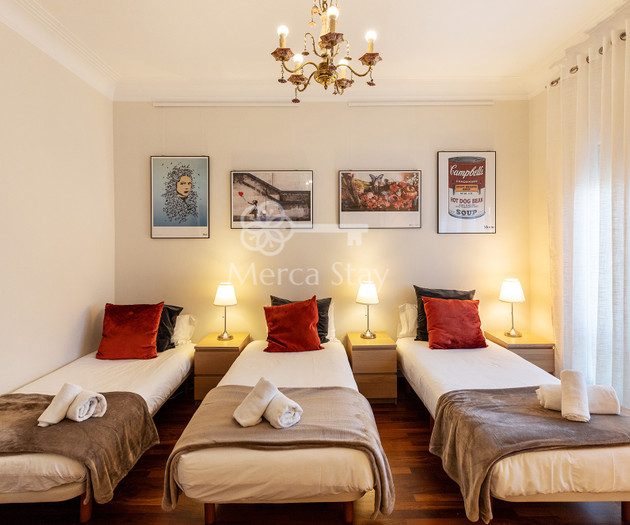 Large & beautiful apartment 4min Passeig de Gràcia