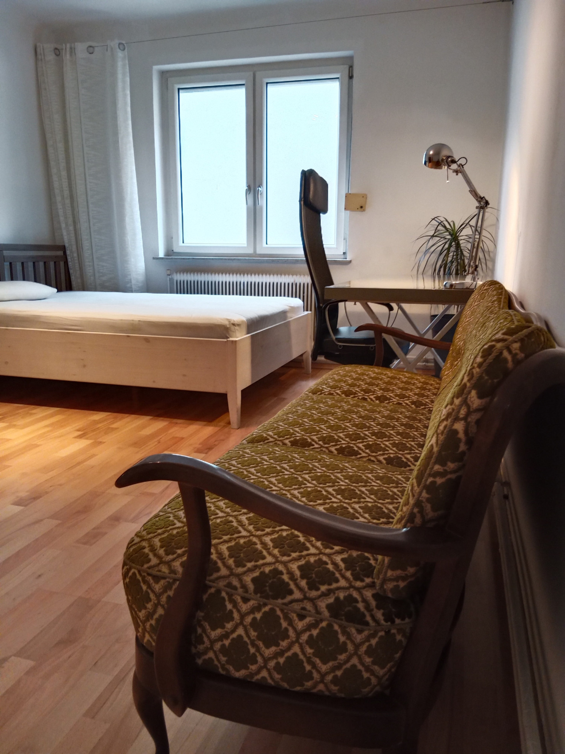 Zimmer mit Couch 