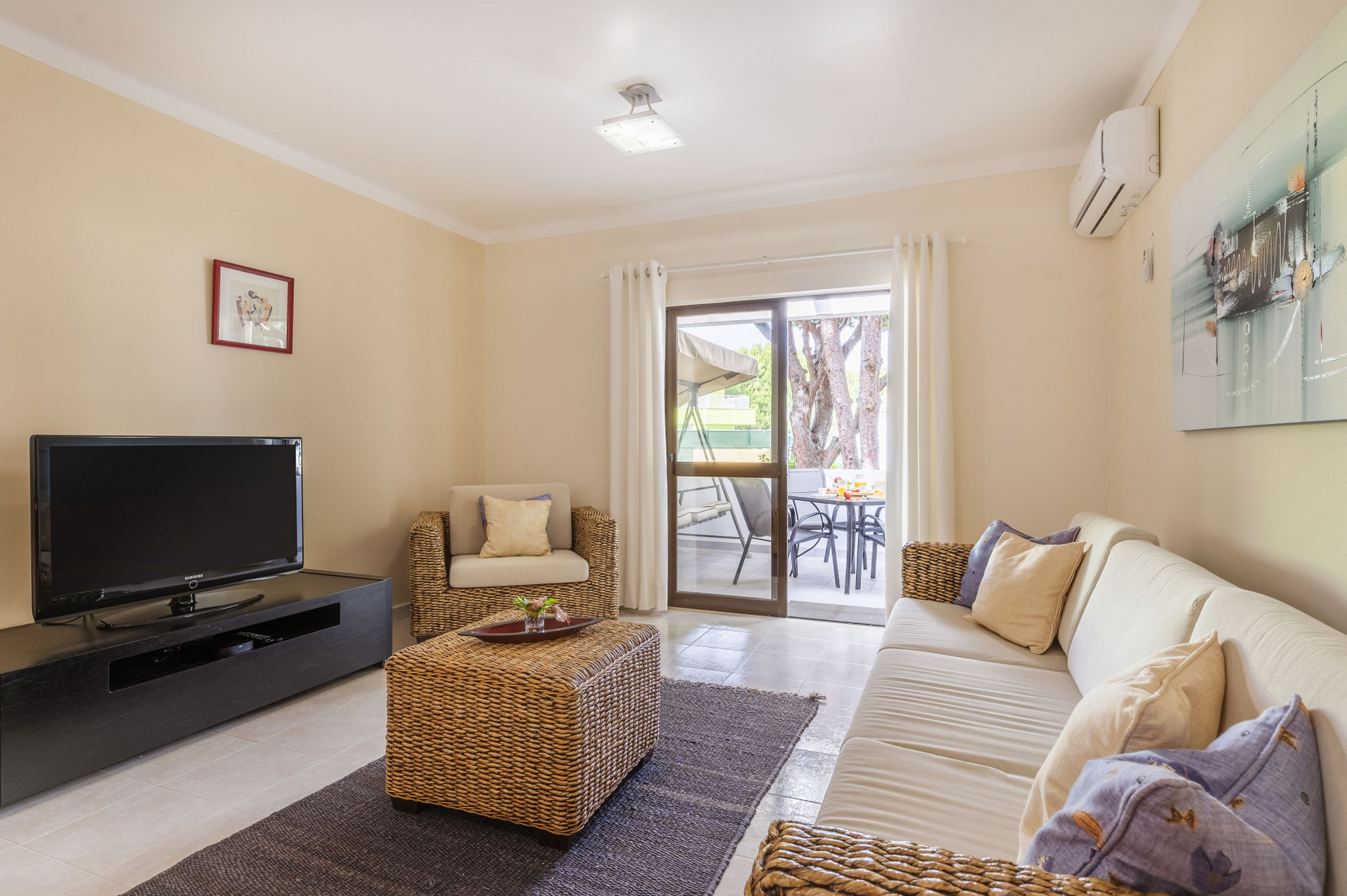 Living Room with Flat Screen TV, A/C and Terrace Access