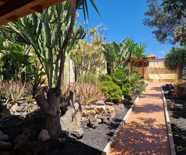 Luxury villa near beachfront in Caleta De Fuste