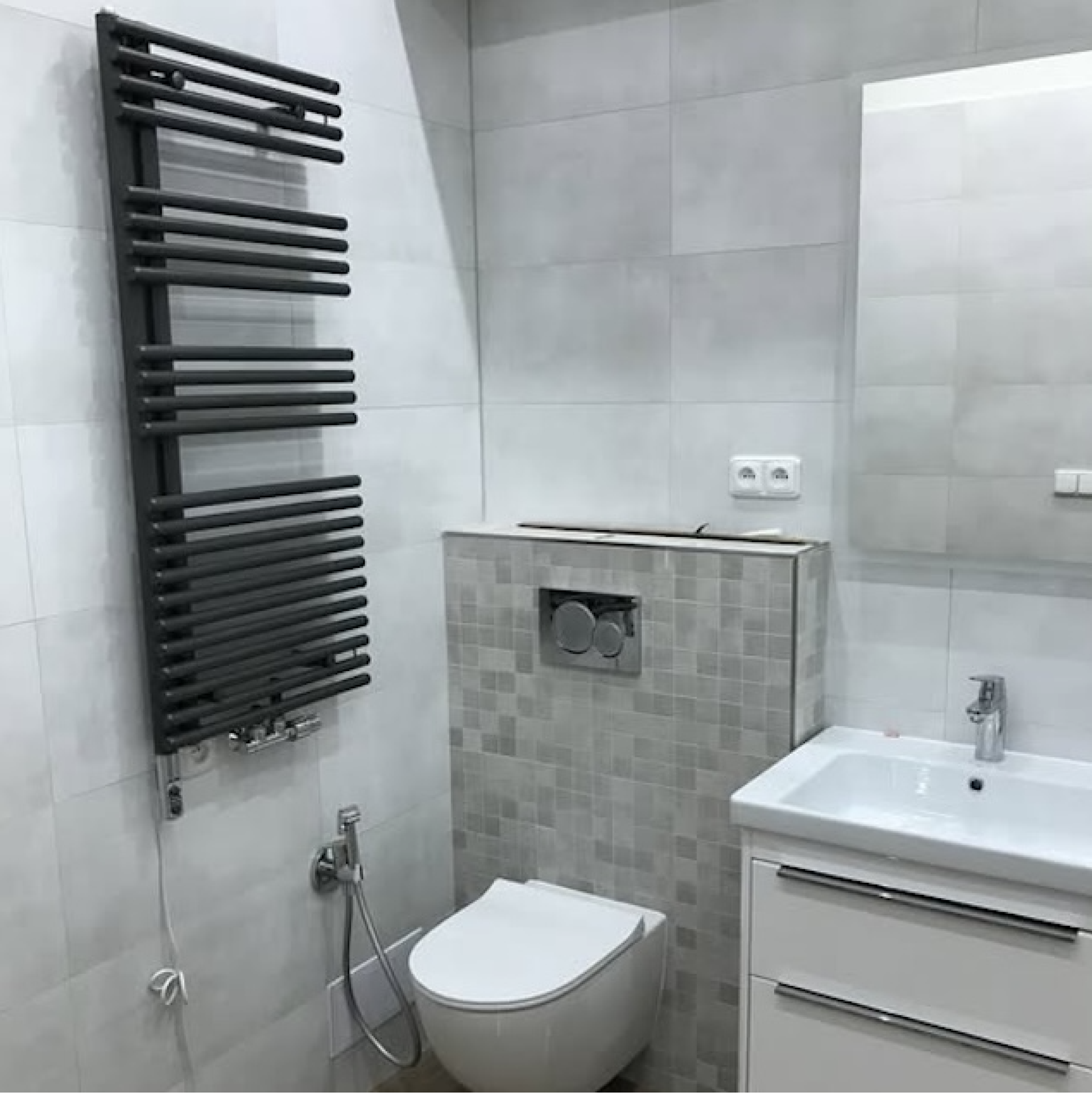 Bathroom with hot tub