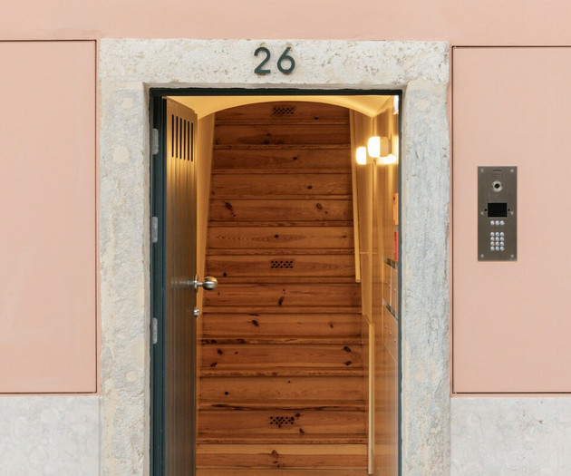 Homeclub | Stylish 1BR with Balcony in Estrela