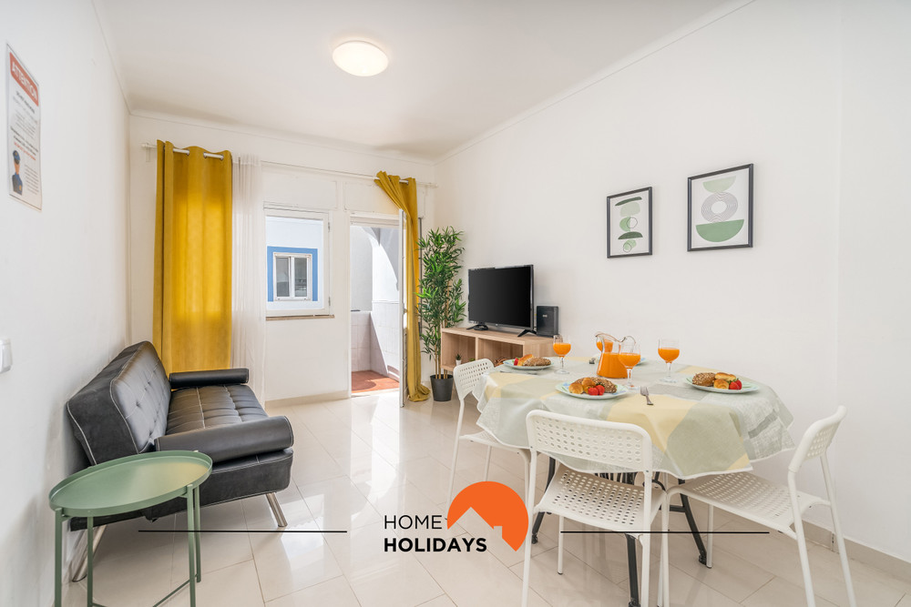 #162 Old Town Open Space w/ Balcony 120 mts Beach preview