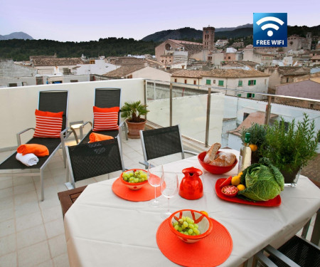 Orange Attic with Pollensa views. Long Term