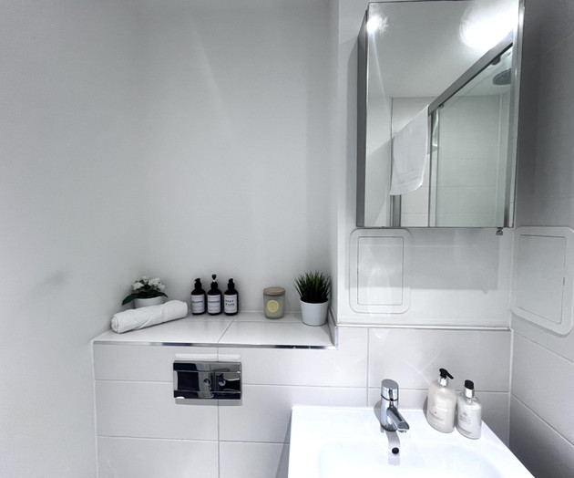 Spacious 2 Bed/2 Bath Canary Wharf | Gym & Parking
