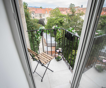 Modern and Bright studio with balcony