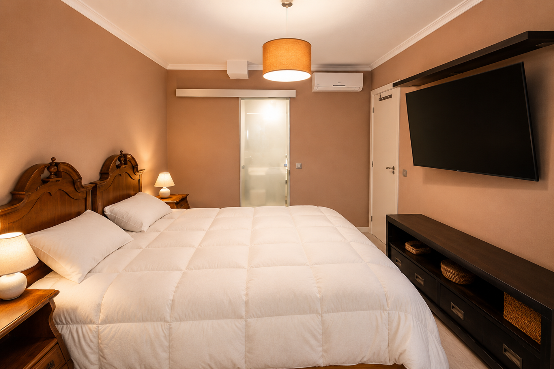 Master bedroom with TV and AC