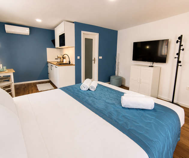 Studio Nauta – Coastal Calm in Izola Old Town