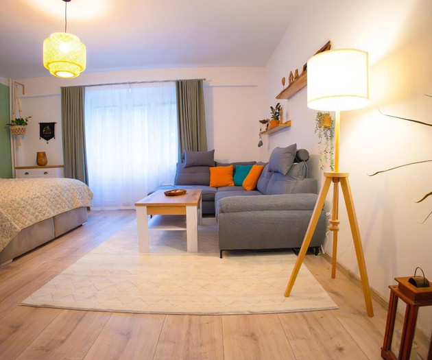 Cozy Little Apartment in Old Tw