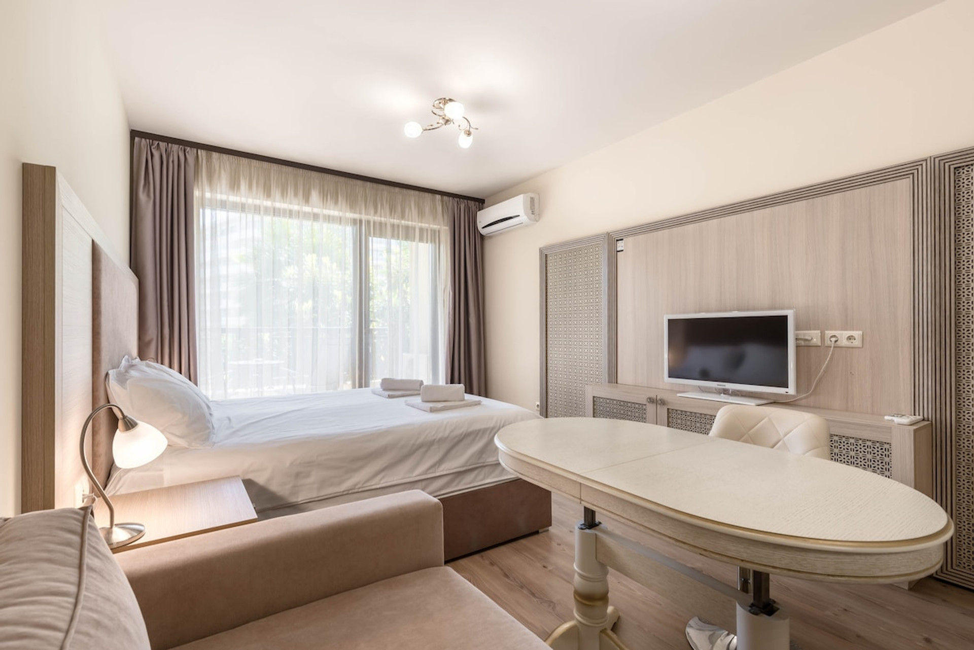 Bedroom image 1