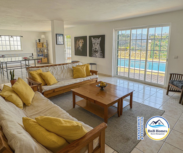 Villa Verde - 4 bedrooms, Marina view, pool & BBQ