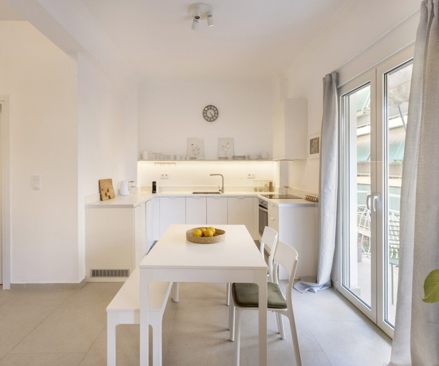 Beautifully curated 1br in Keramikos