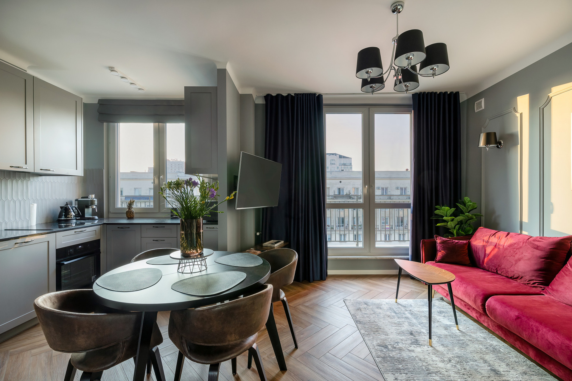 salon z kuchnią / living room with an open kitchen
