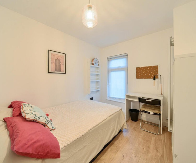 Beautiful 2 bed flat in Central London.