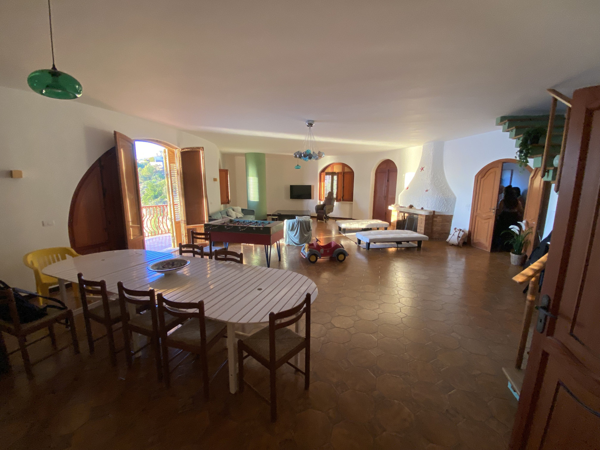 Spacious living dining room