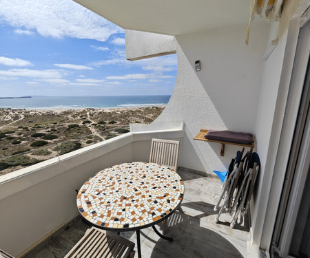 Baleal seafront apartment