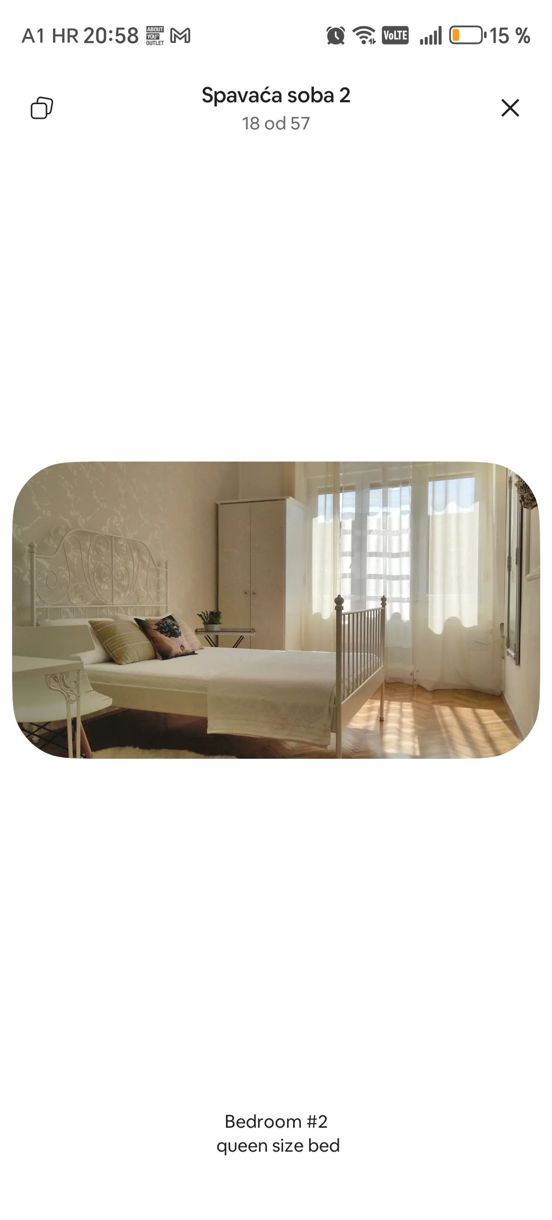 Second bedroom with queen bed