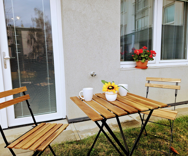 Family 2BR for 1-8 guests | Garden, Parking, Gym