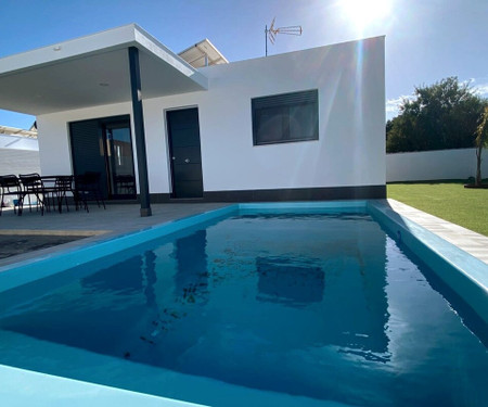 Spacious 3-Bedroom Villa,Private Pool ,BBQ,WI-FI