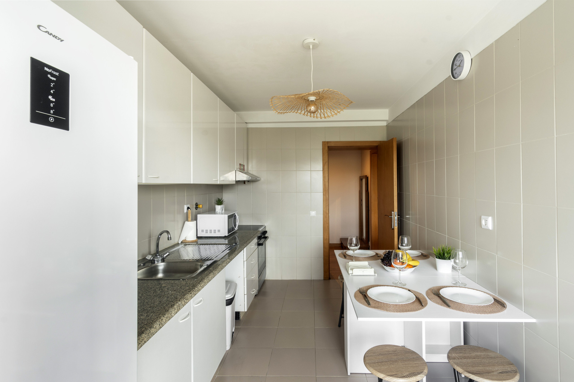 Kitchen with dining table