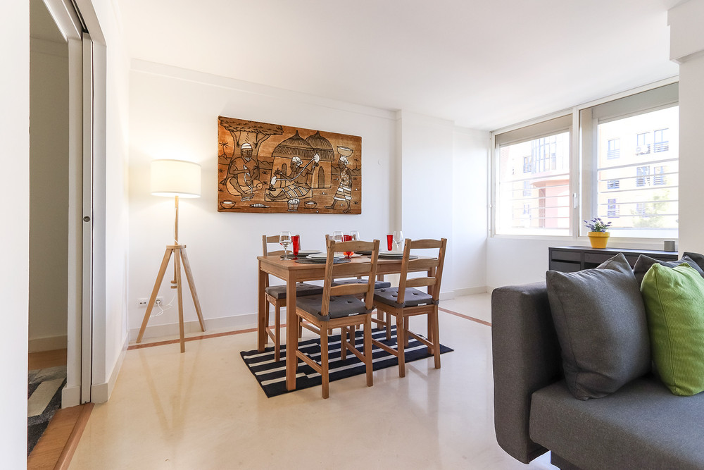 Lisbon Flower 360º - Lovely Flat with Pool & Park preview