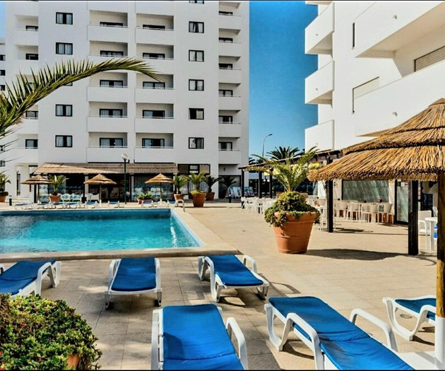 Remote Work Apartment with Pools & Spa