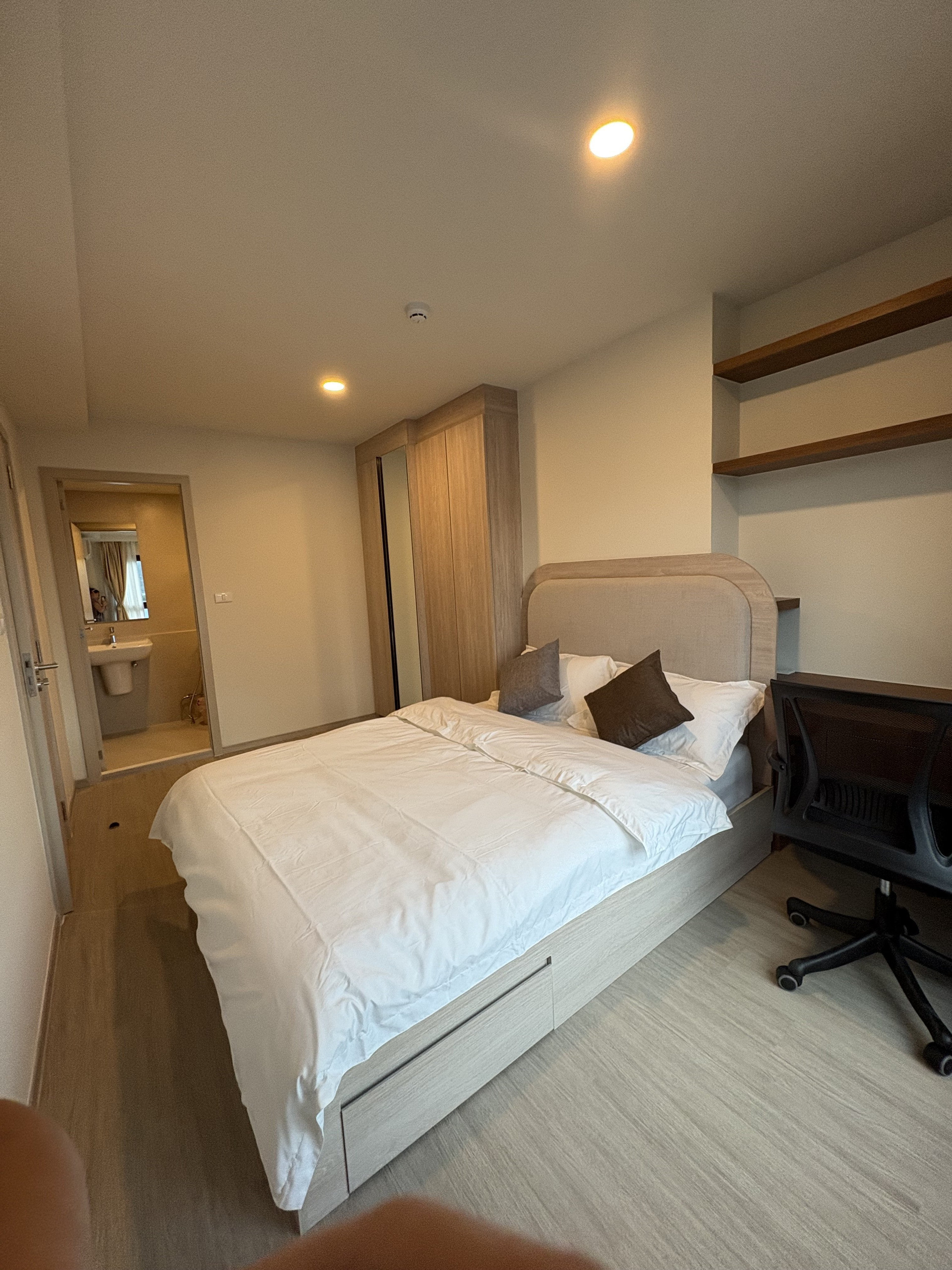 1st Bedroom with ensuite bathroom view