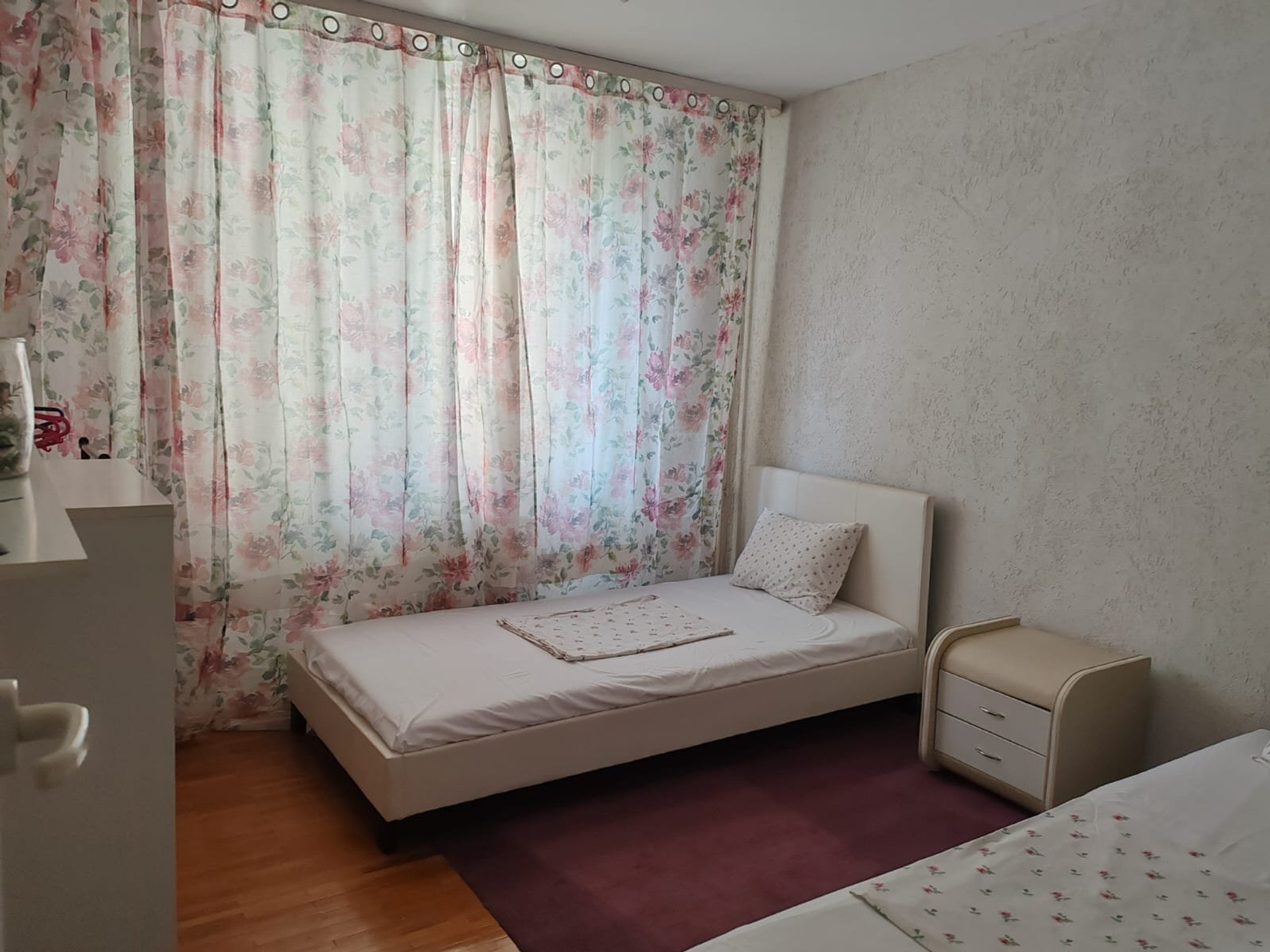 Bedroom 2 with 1 single bed+ one extensible sofa