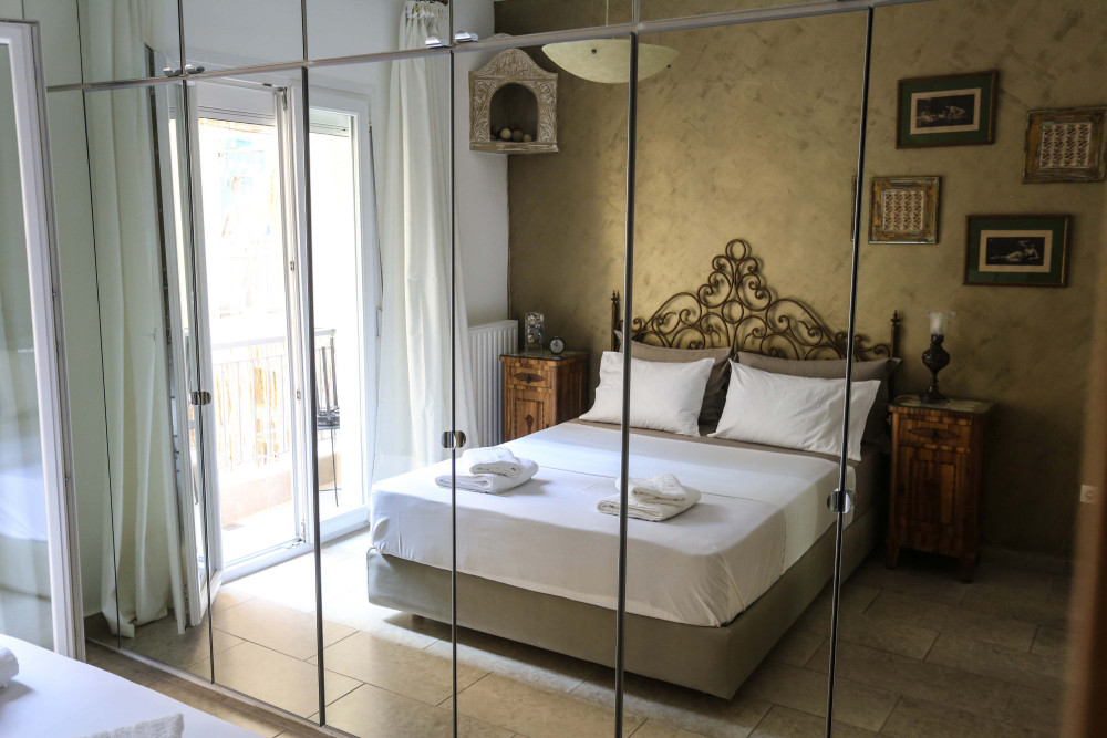 Lovely 2nd floor 1bd flat city center preview