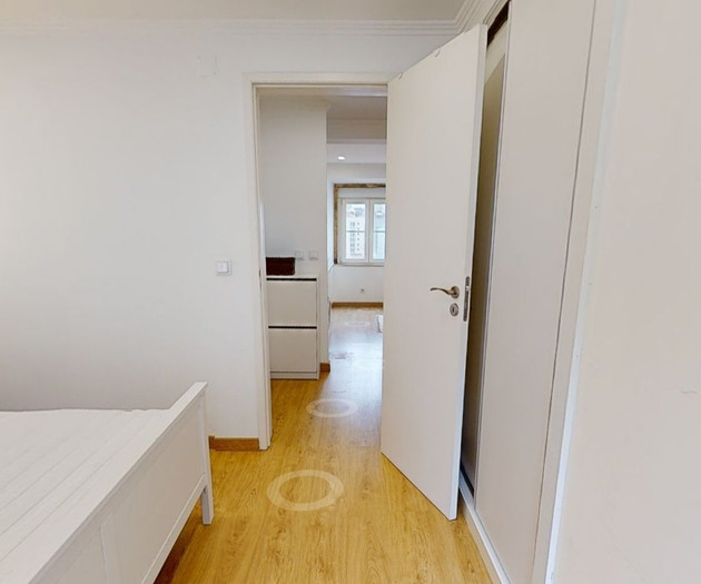 Sunny apartment with a view