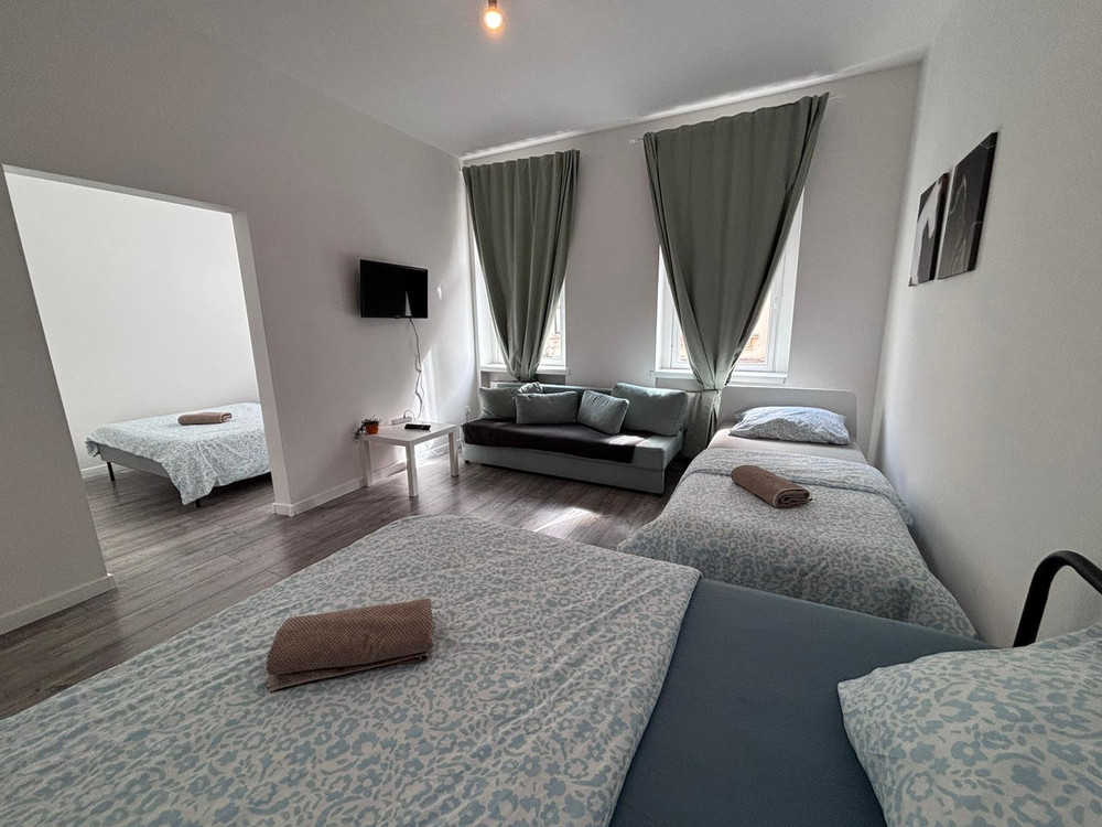 Huge & Inviting 4-Bedroom Apartment preview