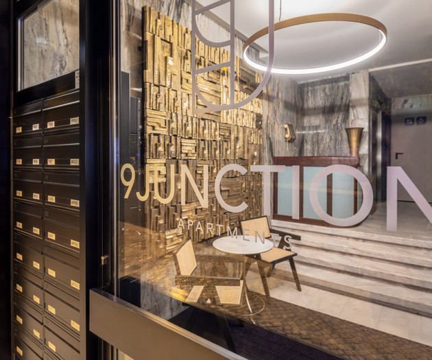 Sophisticated 2-bedroom flat, Ave Novas 4A