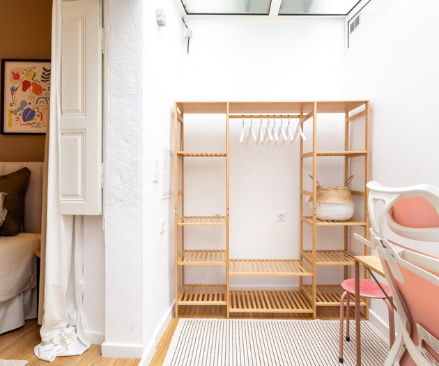 Stylish 2BR Flat in Alfama with Private Patio